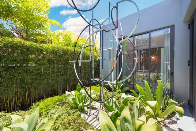 $5,989,000 | 8055 Noremac Avenue, Miami Beach, FL 33141