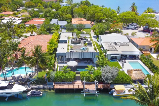 $5,989,000 | 8055 Noremac Avenue, Miami Beach, FL 33141