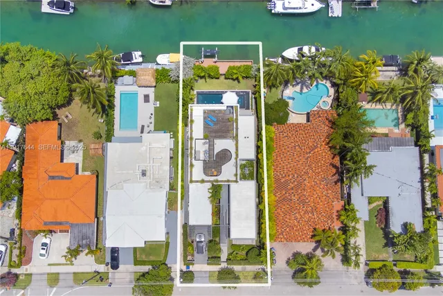 $5,989,000 | 8055 Noremac Avenue, Miami Beach, FL 33141