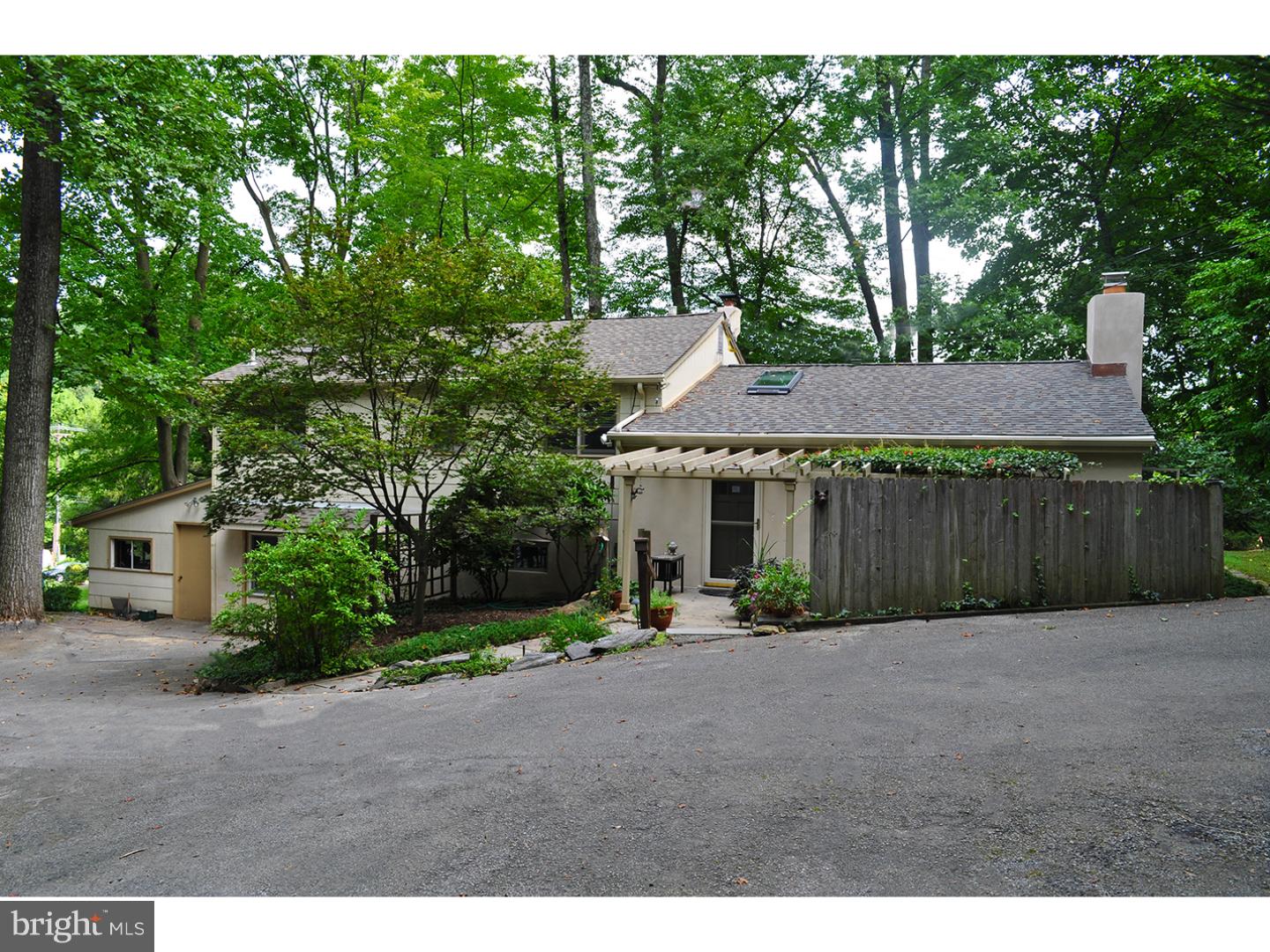 324 Harbison Road Wayne, PA 19087 - Photo 1 of 25
