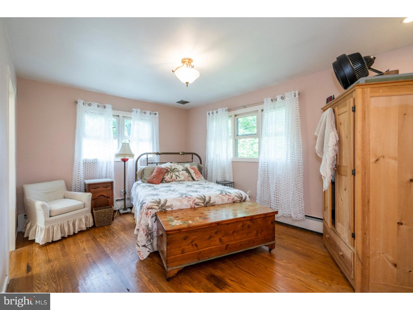 324 Harbison Road Wayne, PA 19087 - Photo 12 of 25 Master Bedroom