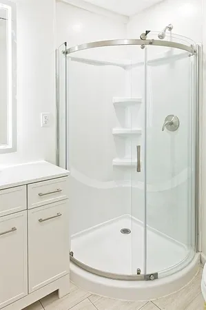 a bathroom with a bath tub