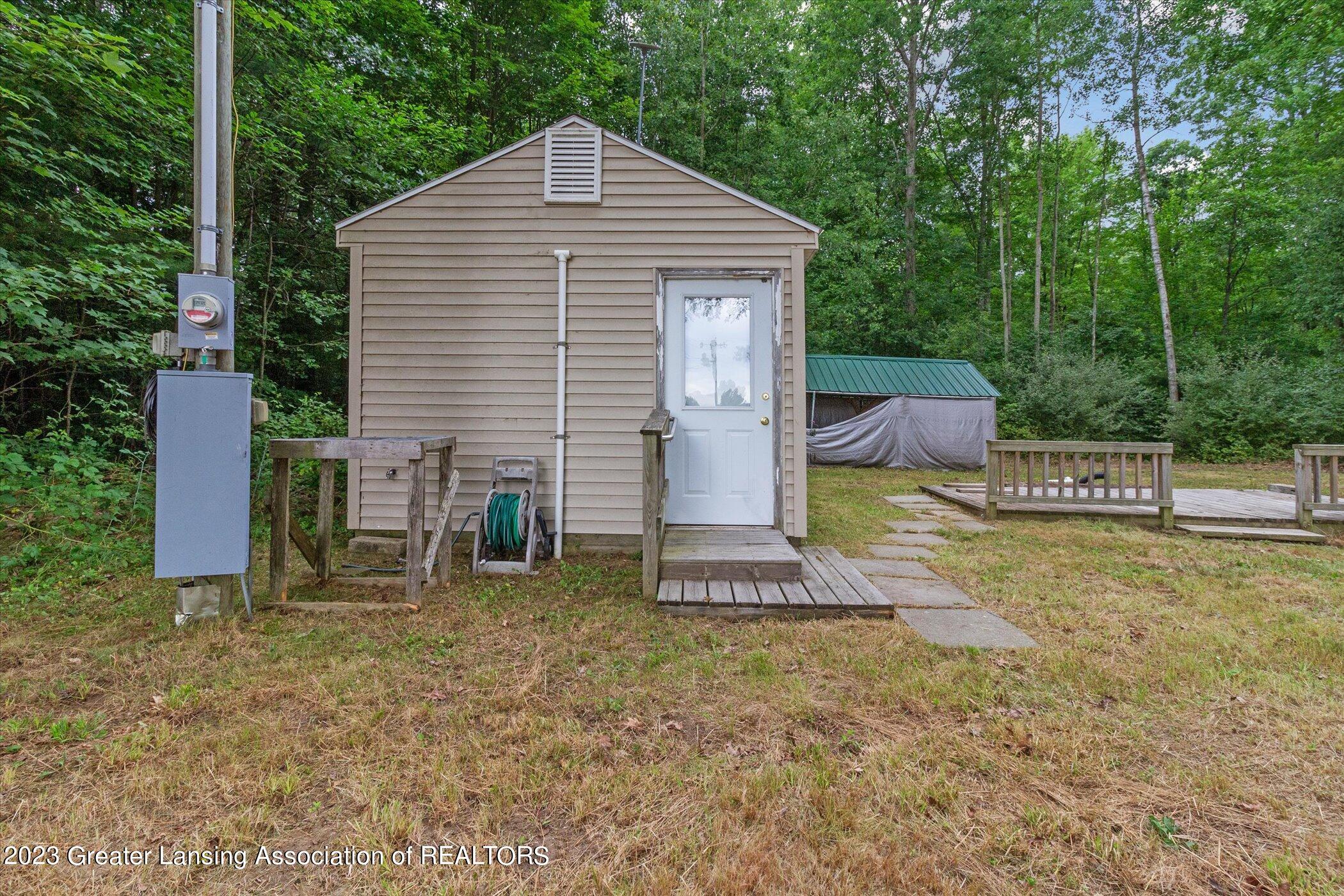 4156 Dilling Road Brethren, MI 49619 - Photo 4 of 29 01-4156-Dilling-Rd-Brethren-MI-49619-Win