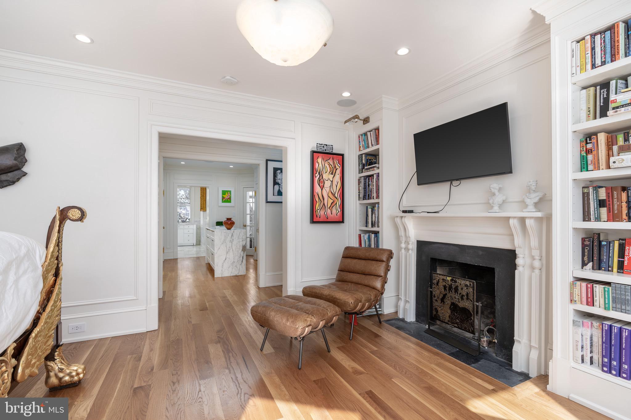 3003 N Street Northwest Washington, DC 20007 - Photo 99 of 127 Primary suite