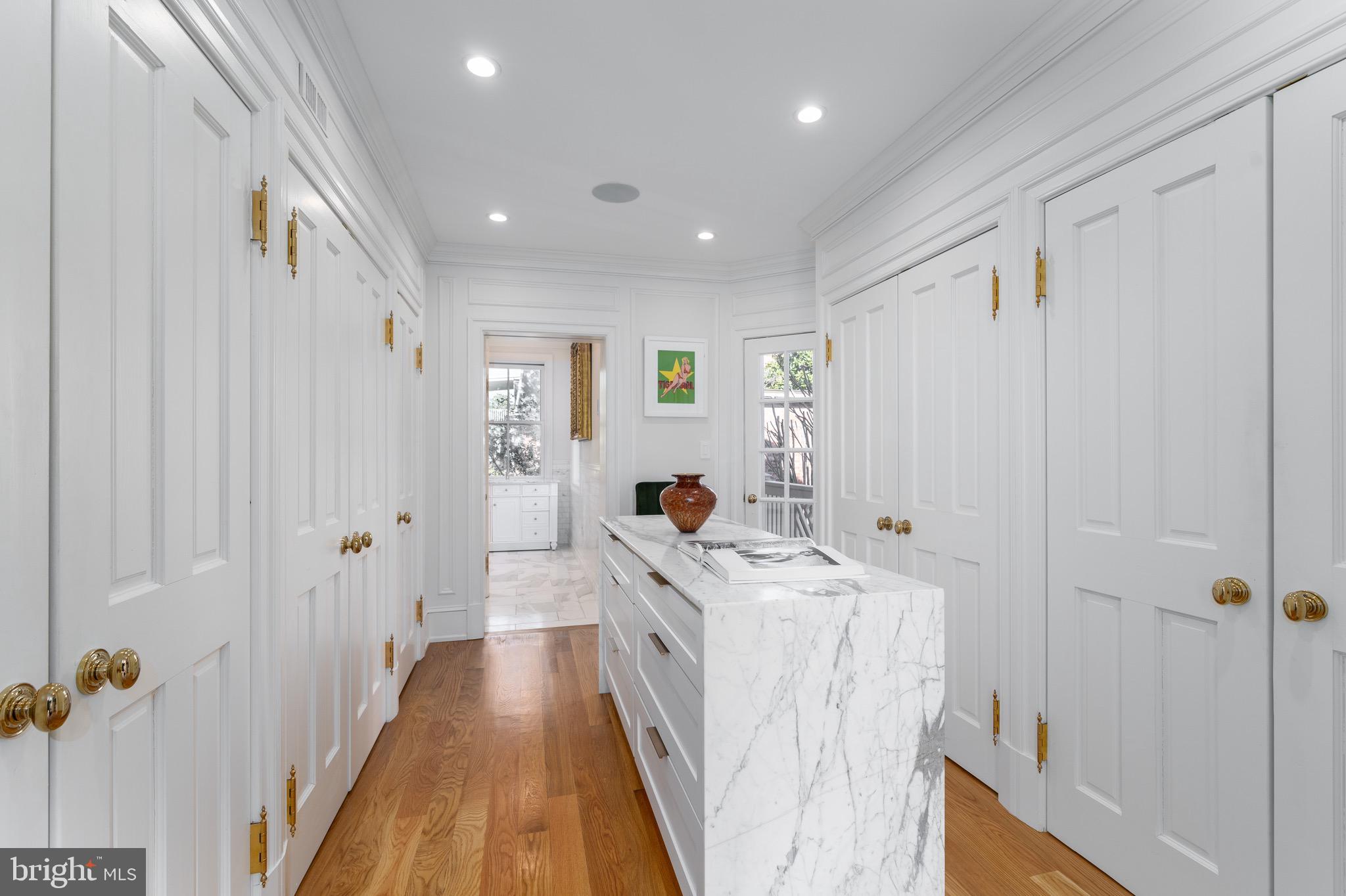 3003 N Street Northwest Washington, DC 20007 - Photo 100 of 127 Dressing room