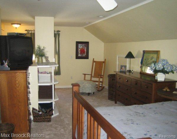 122 East Webster Road Royal Oak, MI 48073 - Photo 18 of 20 Master bedroom 1