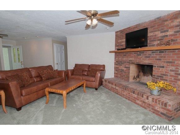 276 Critter Creek Road Canton, NC 28716 - Photo 13 of 24 Gallery Image 13