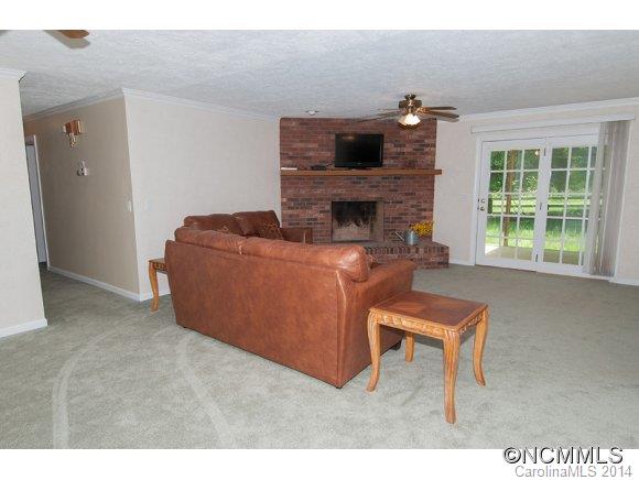 276 Critter Creek Road Canton, NC 28716 - Photo 14 of 24 Gallery Image 14