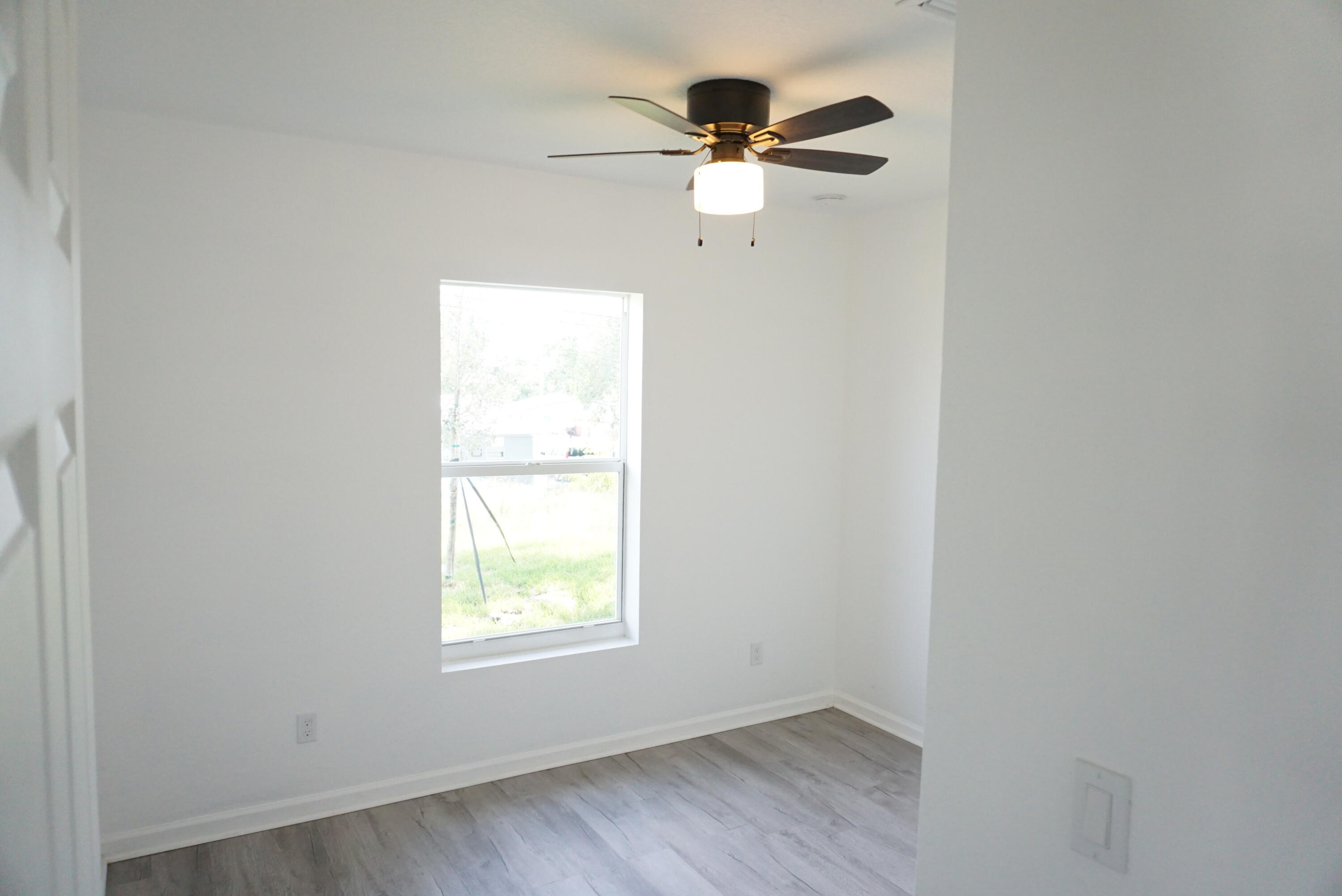 1173 West 28th Street, Unit 2 Riviera Beach, FL 33404 - Photo 15 of 17 DSC08268