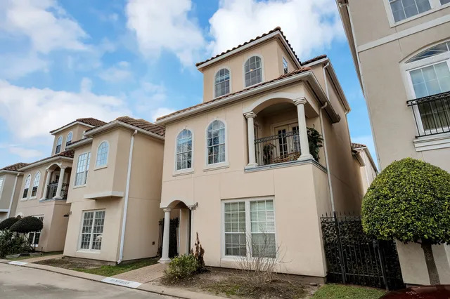$295,000 | 7250 Harmony Cove, Houston, TX 77036