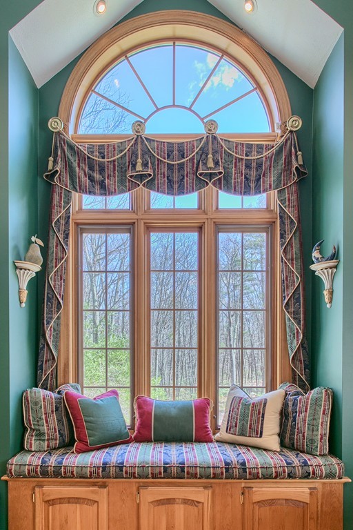 389 Sterling Road Holden, MA 01522 - Photo 14 of 30