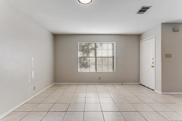 $1,295 | 4711 Gavlick Farm, San Antonio, TX 78244