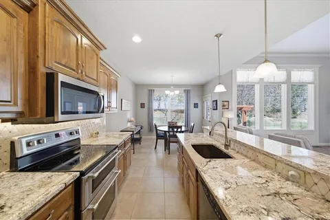 $535,000 | 21936 West 175th Terrace, Olathe, KS 66062