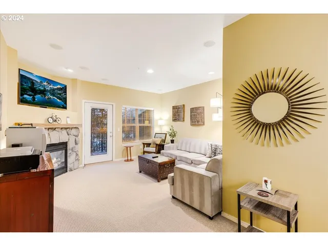 $609,000 | 87946 East Alpenglow Lane, Government Camp, OR 97028