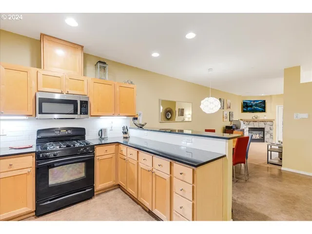 $609,000 | 87946 East Alpenglow Lane, Government Camp, OR 97028