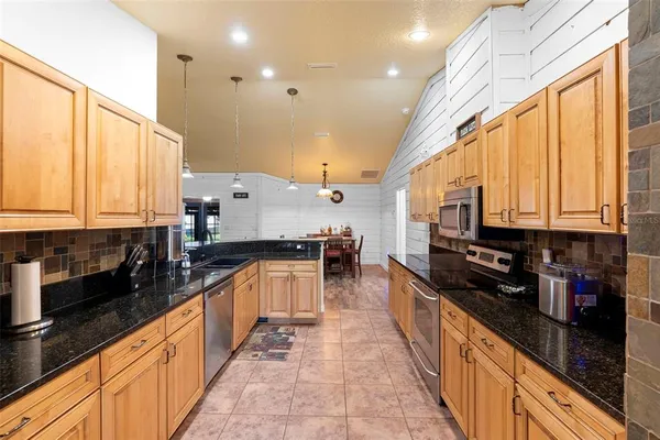$2,000,000 | 2026 Lewis Road, Leesburg, FL 34748