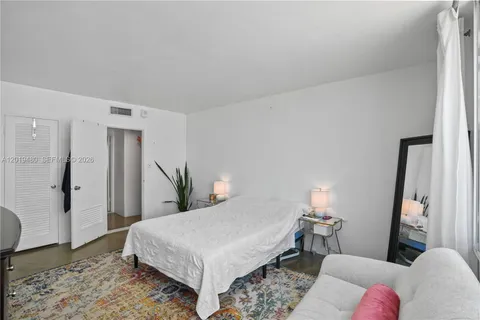 $372,000 | 1200 West Avenue, Unit 819, Miami Beach, FL 33139