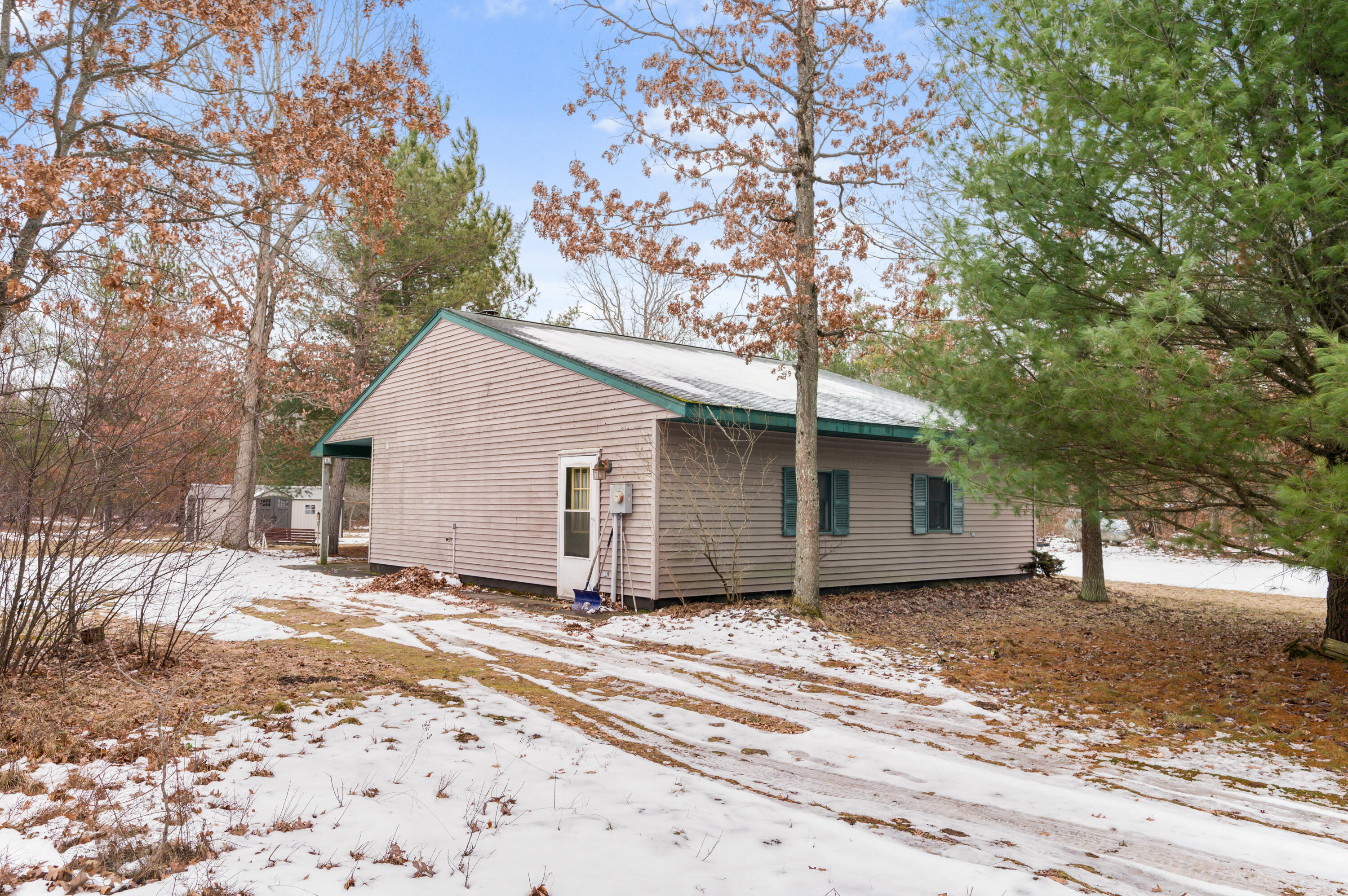 6960 North James Road Irons, MI 49644 - Photo 3 of 29 6960-JamesRd-Irons-17