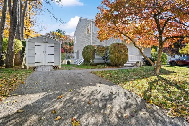 $399,900 | 4 Vendome Street, Unit 4, Merrimac, MA 01860