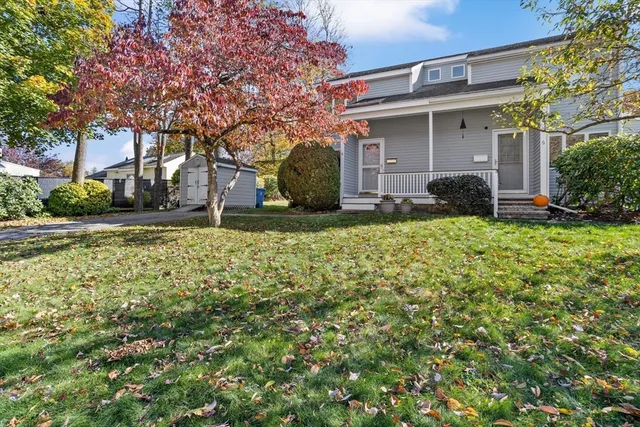 $399,900 | 4 Vendome Street, Unit 4, Merrimac, MA 01860