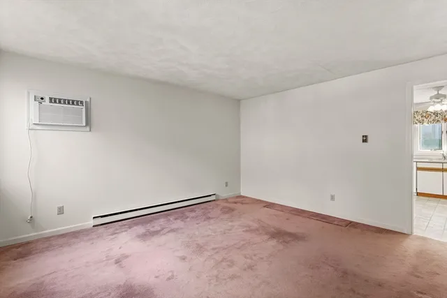 $399,900 | 4 Vendome Street, Unit 4, Merrimac, MA 01860