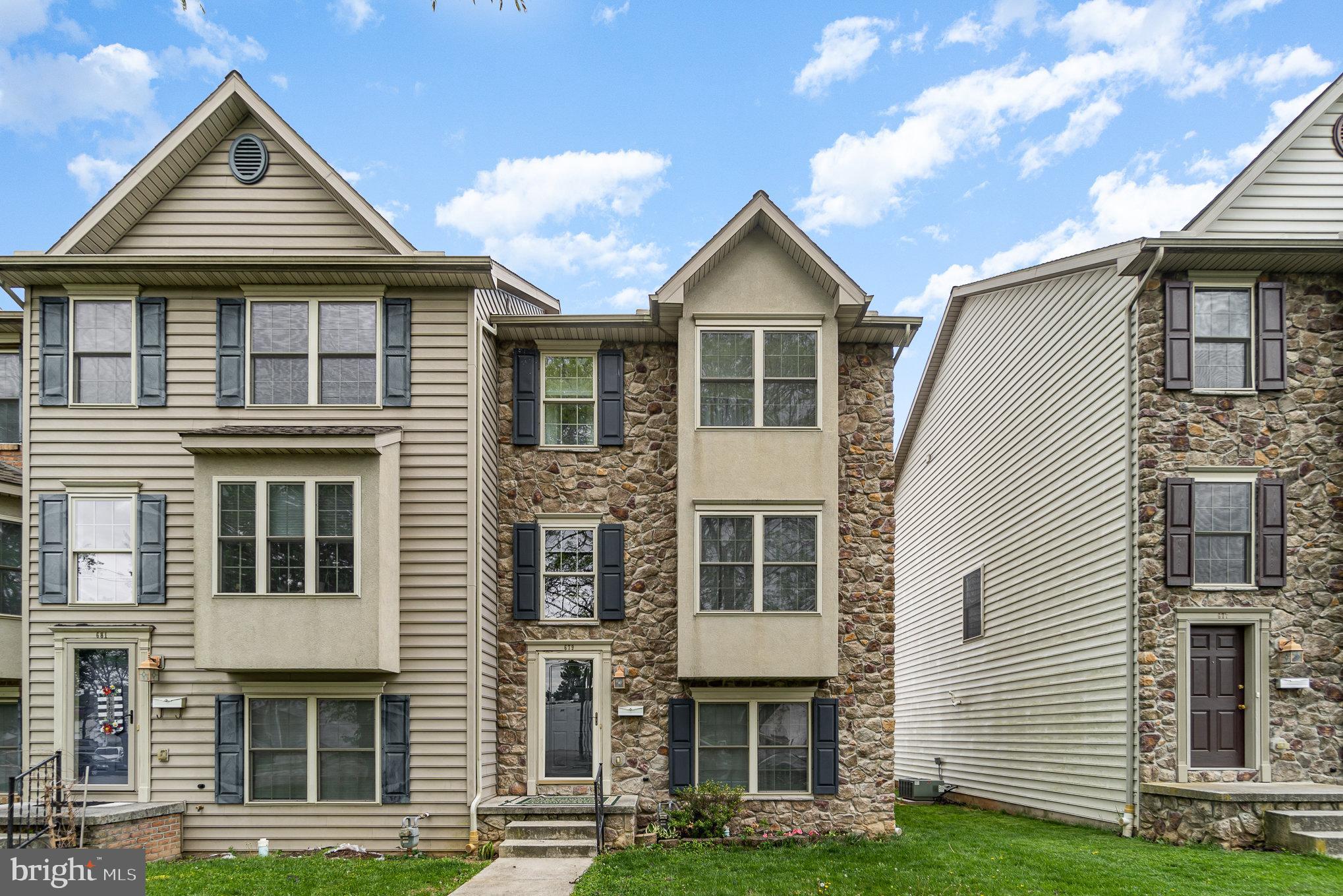 679 East Walnut Street Hanover, PA 17331 - Photo 1 of 28