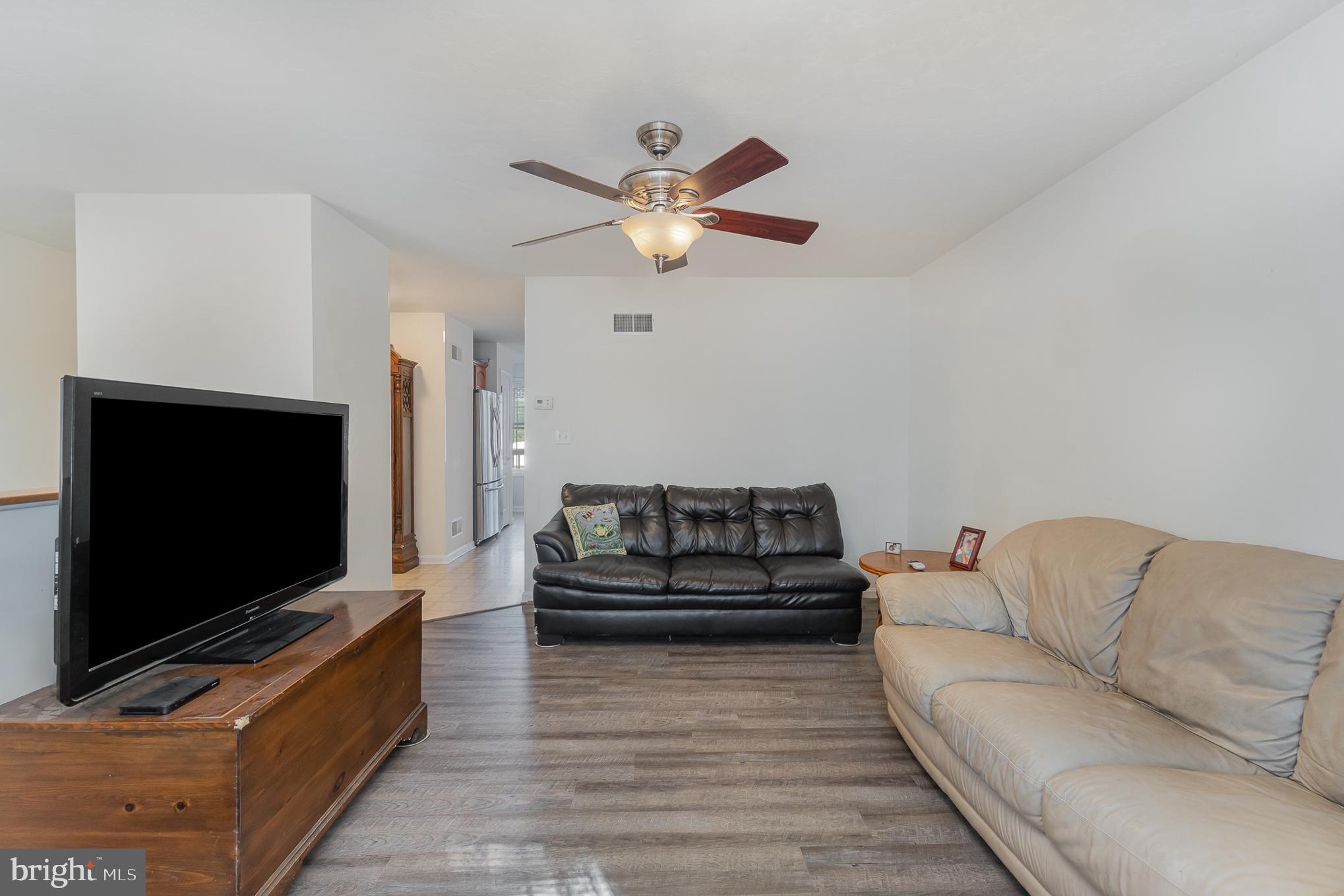 679 East Walnut Street Hanover, PA 17331 - Photo 6 of 28