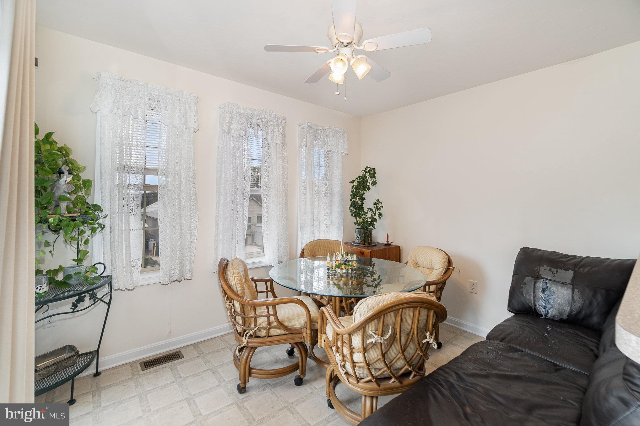 679 East Walnut Street Hanover, PA 17331 - Photo 10 of 28