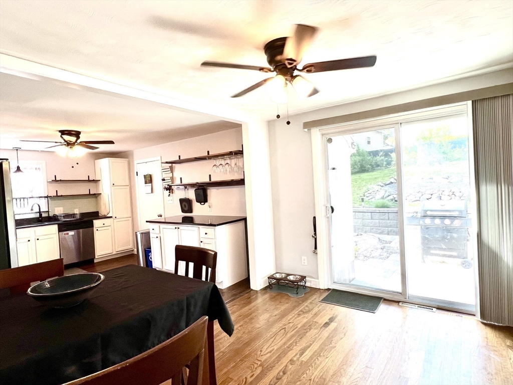 16 Ridge Avenue Lynn, MA 01905 - Photo 13 of 28