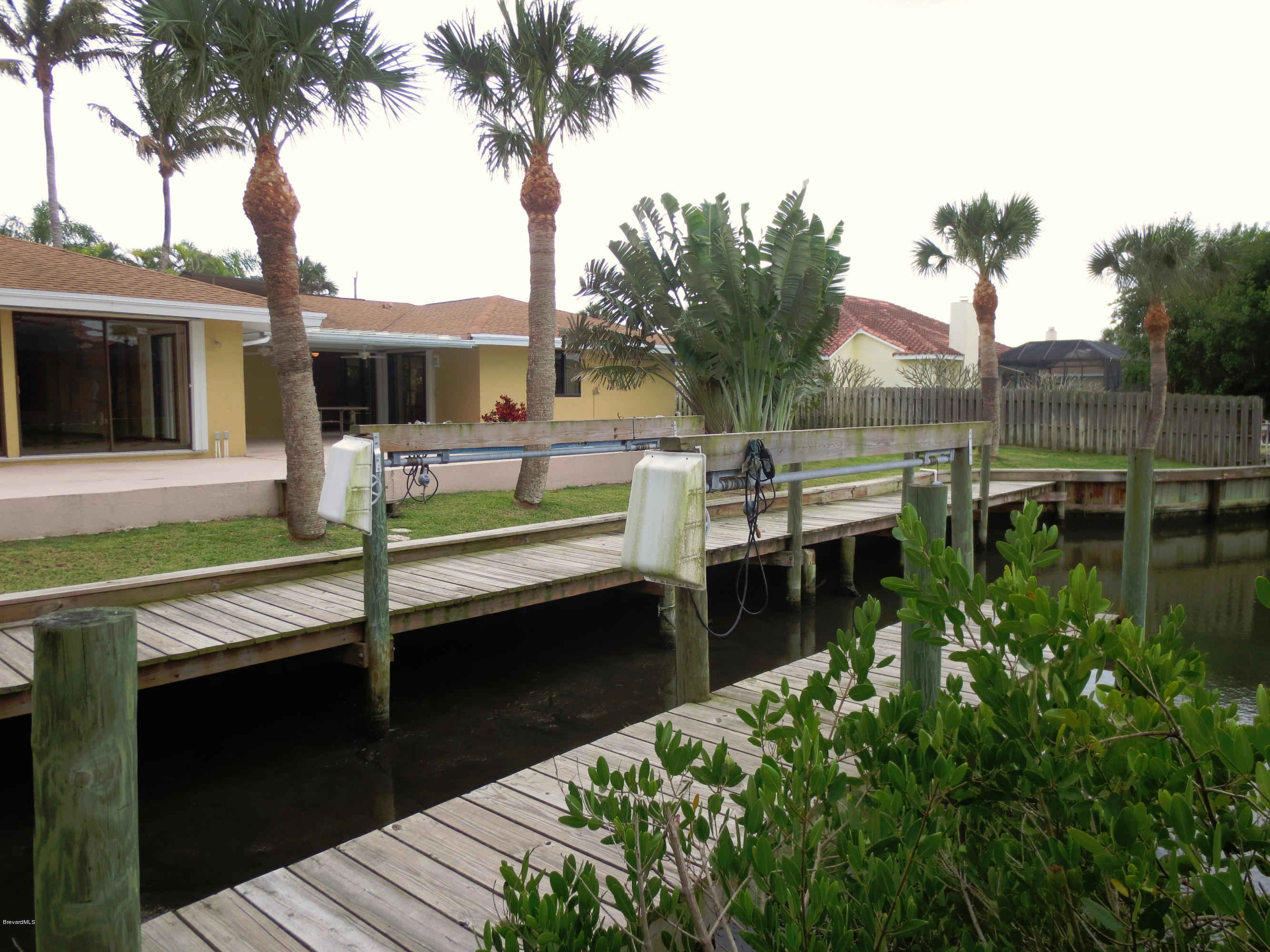 320 Riggs Avenue Melbourne Beach, FL 32951 - Photo 17 of 24 Dock