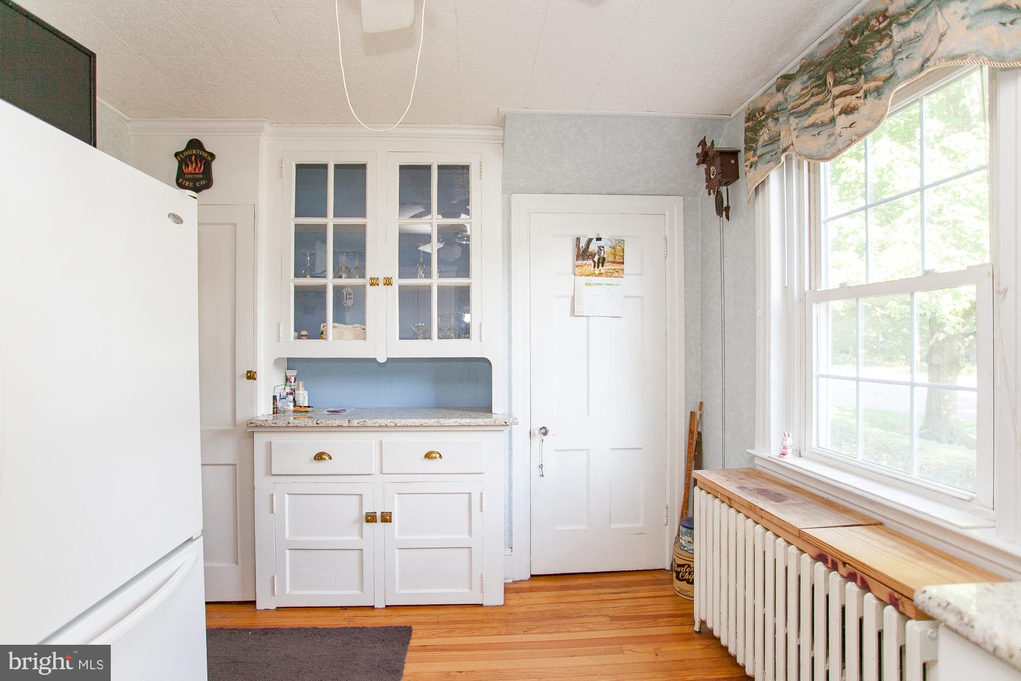 857 Meadow Road Flourtown, PA 19031 - Photo 11 of 46