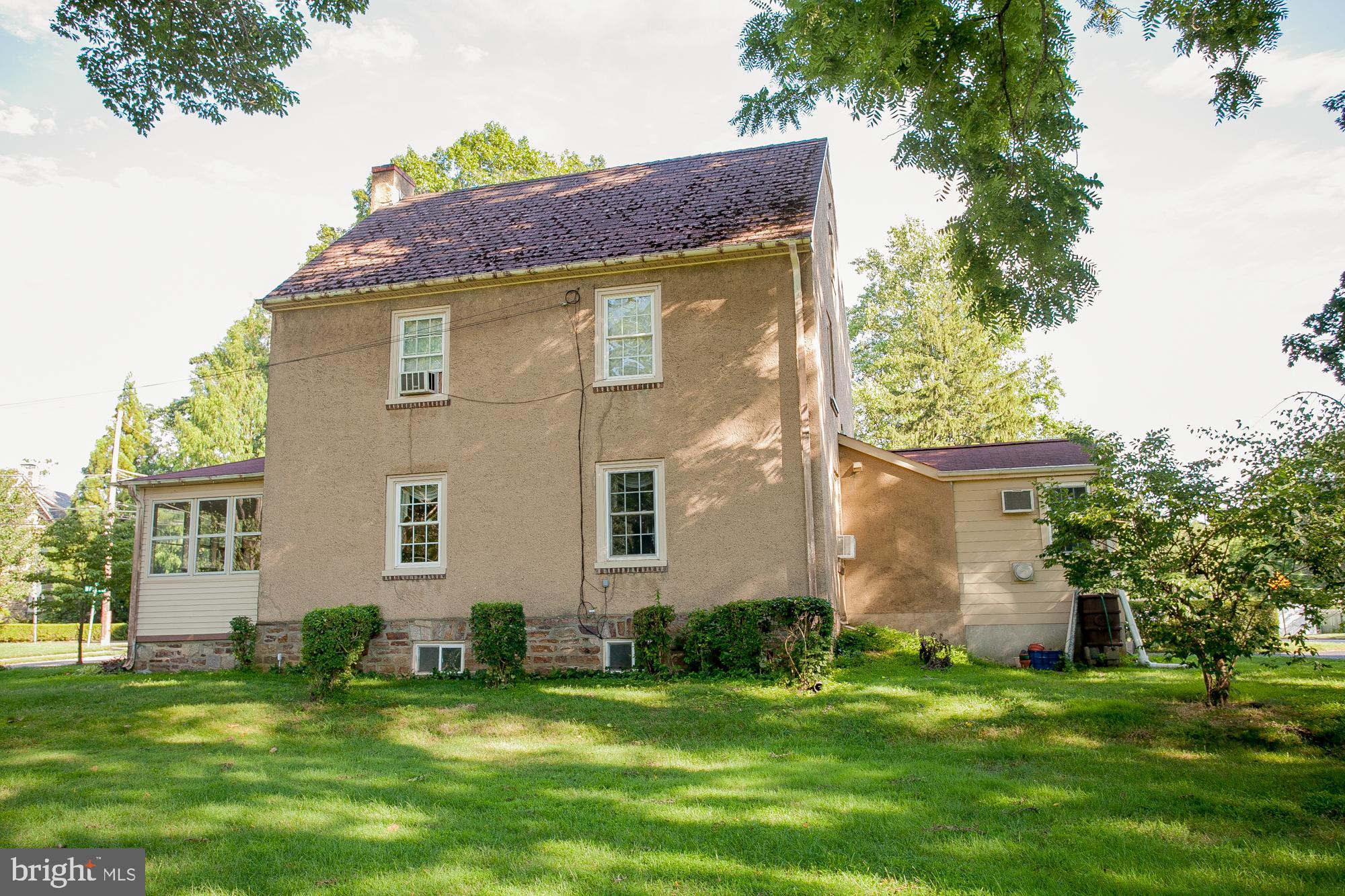 857 Meadow Road Flourtown, PA 19031 - Photo 3 of 46