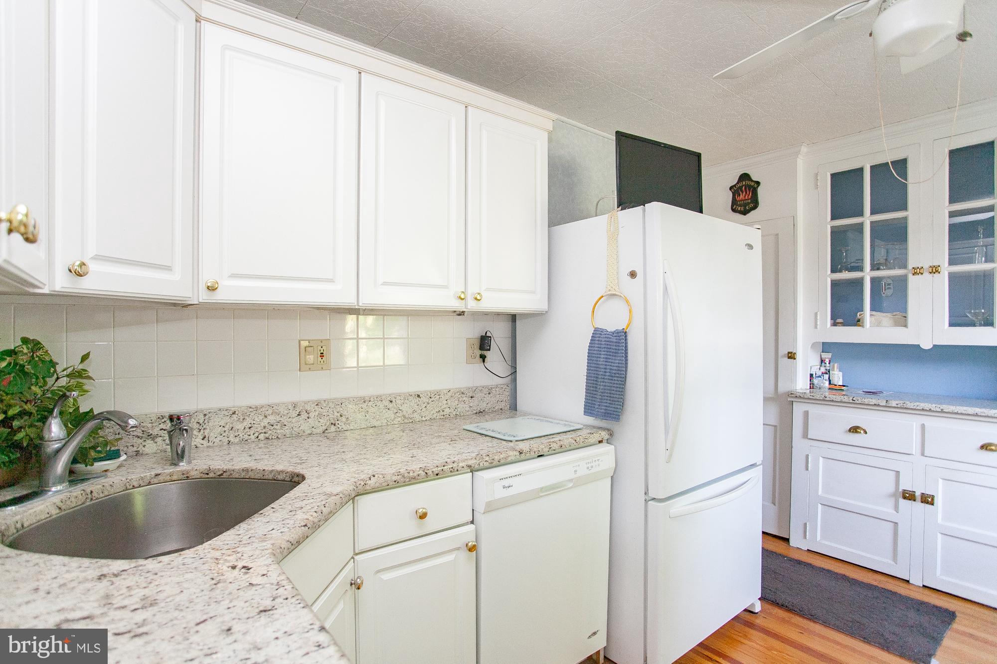 857 Meadow Road Flourtown, PA 19031 - Photo 9 of 46