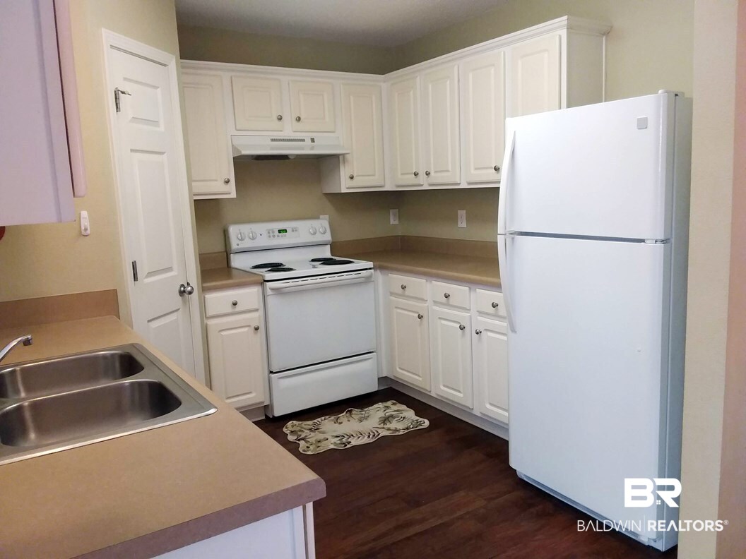 310 Cluster Street Foley, AL 36535 - Photo 11 of 28