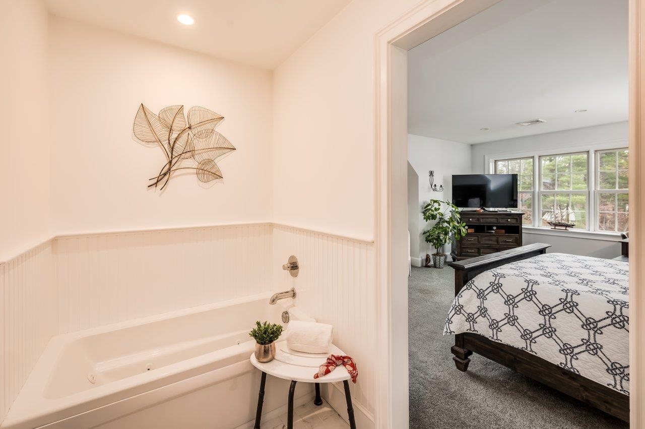 25 Nute Road Dover, NH 03820 - Photo 16 of 37