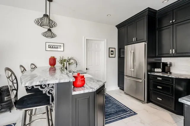 $3,500 | 25 Nute Road, Dover, NH 03820