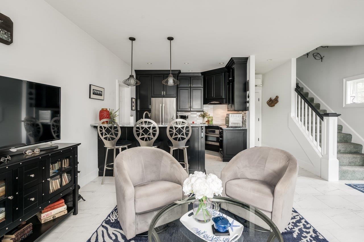 25 Nute Road Dover, NH 03820 - Photo 6 of 37