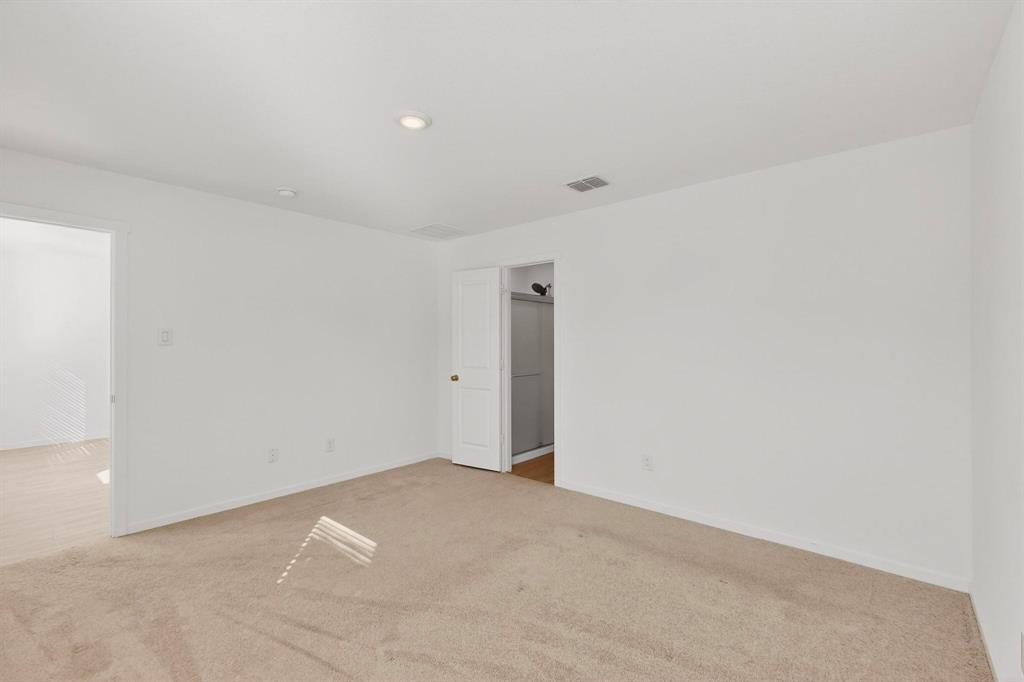 6734 Highlands Street Princeton, TX 75407 - Photo 11 of 40 Unfurnished room with carpet and baseboards