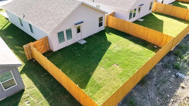 $1,900 | 6734 Highlands Street, Princeton, TX 75407