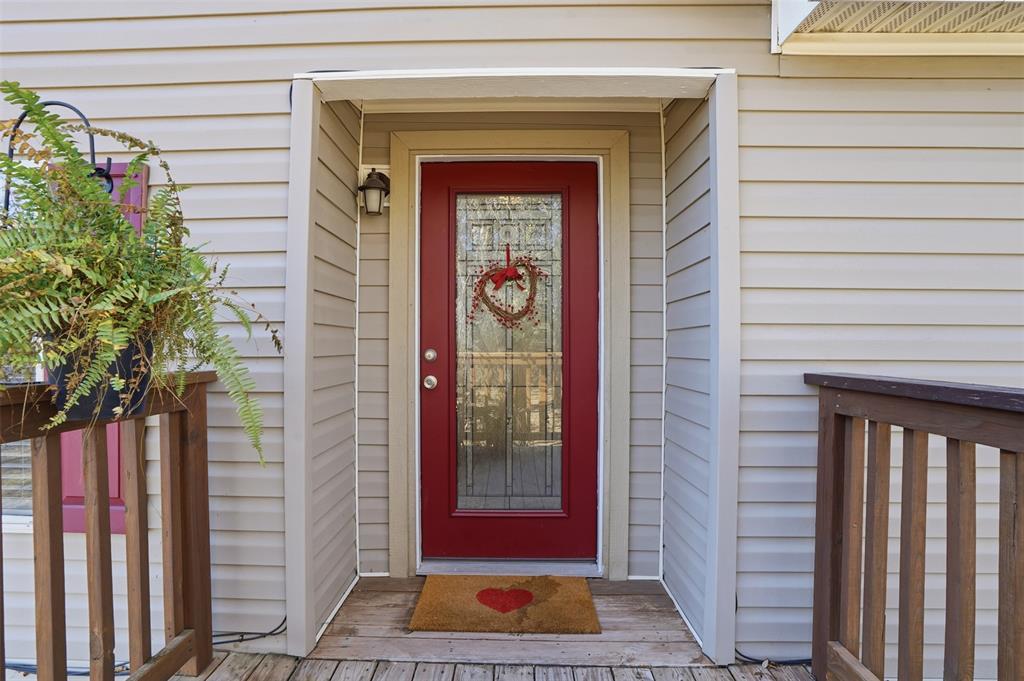 224 Cactus Ridge Court Springtown, TX 76082 - Photo 8 of 39 Doorway to property