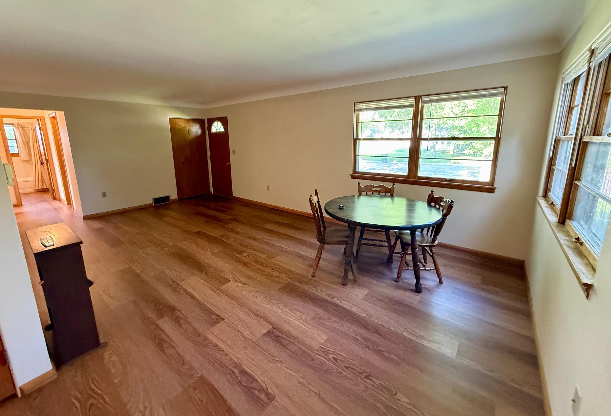 220 South 4th Street Bird Island, MN 55310 - Photo 7 of 20