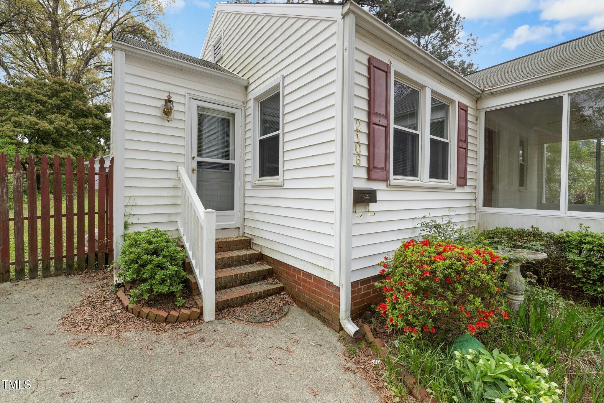 2106 Ruffin Street Durham, NC 27704 - Photo 5 of 39 tempImageZF5jlS