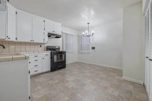 $269,200 | 980 East Apricot Avenue, Tulare, CA 93274