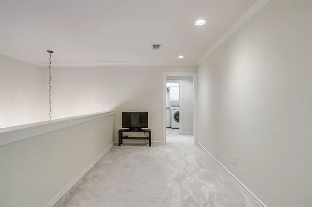 a view of livingroom with furniture