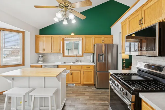 $420,000 | 9275 Xylite Street Northeast, Blaine, MN 55449