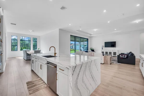 $1,997,500 | 2989 Southwest Goldenglow Drive, Palm City, FL 34990
