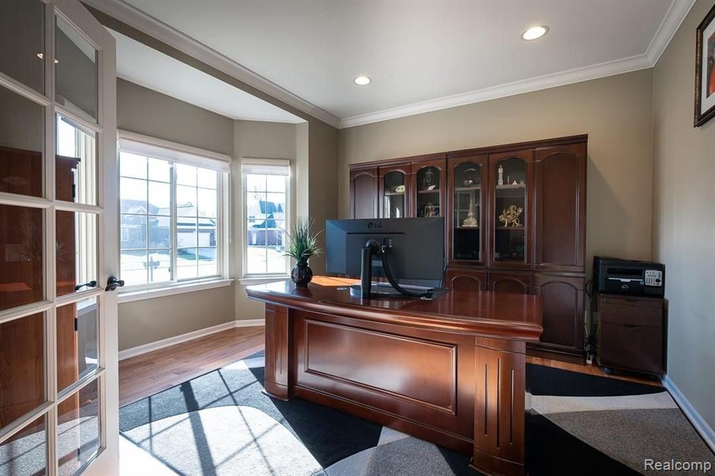 2168 East Shore Drive Rochester Hills, MI 48307 - Photo 6 of 52