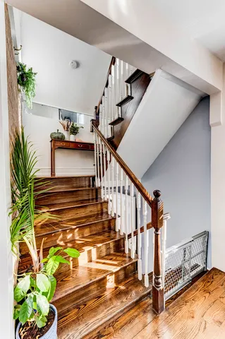 a view of entryway and hall