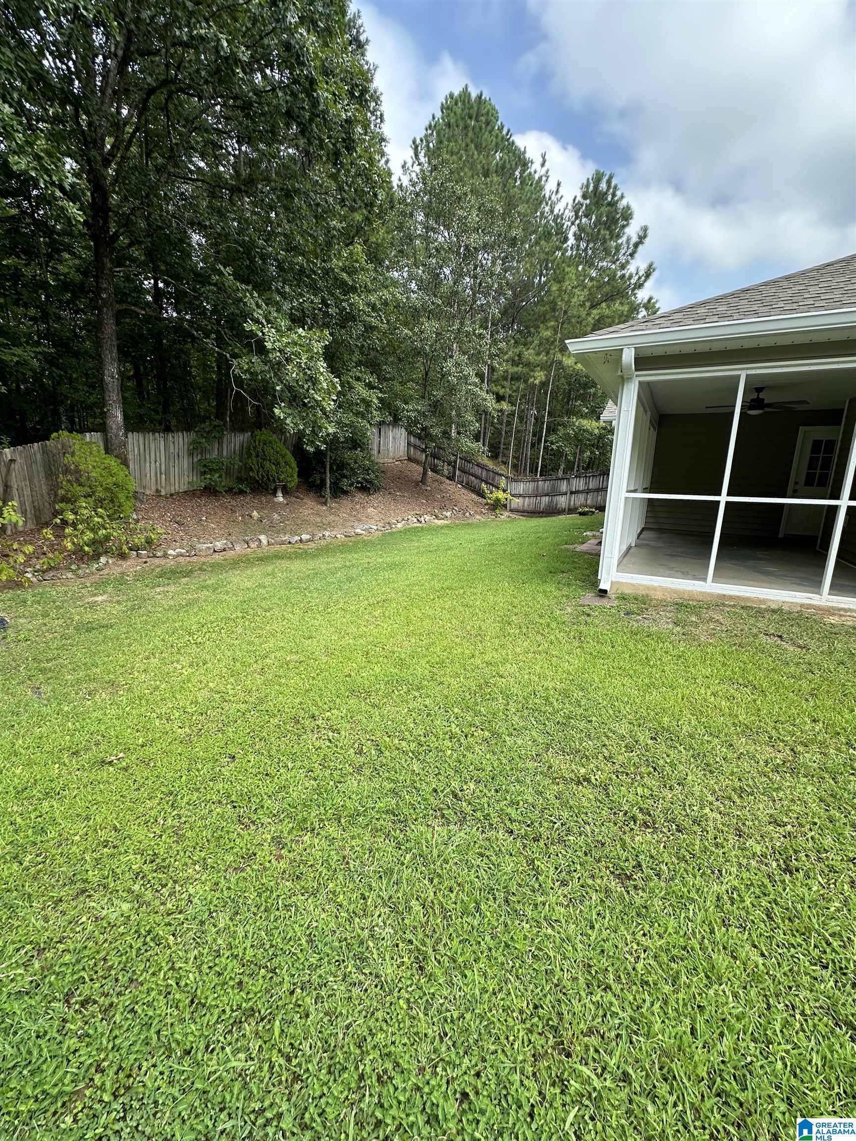 279 Warwick Lane Alabaster, AL 35007 - Photo 4 of 23