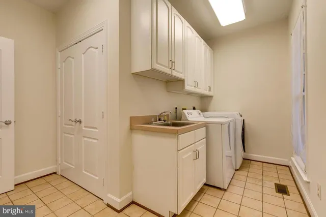 $7,900 | 1489 Broadstone Place, Vienna, VA 22182